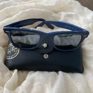 Ray Ban Wayfarer Sunglasses.